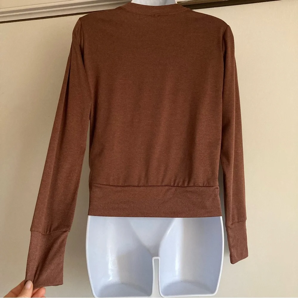 Vuori Daydream Brown Crew Neck Long Sleeve Tee in Mulberry Heather, Sz XS - Picture 10 of 14